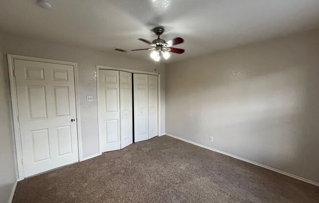 3 beds, 2.5 baths, $2,095