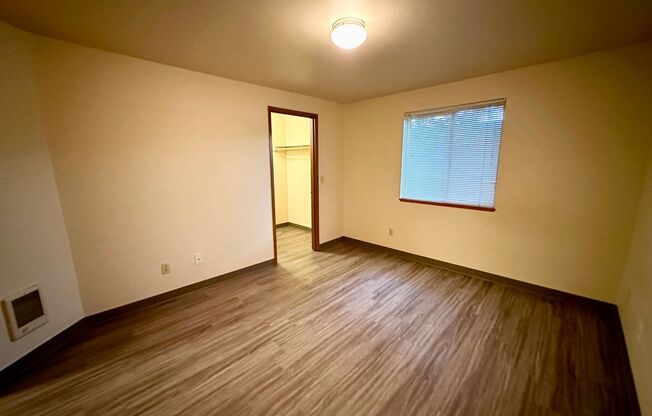 2 beds, 1 bath, 826 sqft, $1,150, Unit 3