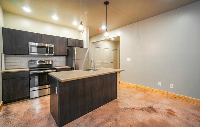 6 beds, 6.5 baths, $8,910, Unit Apt 201-303