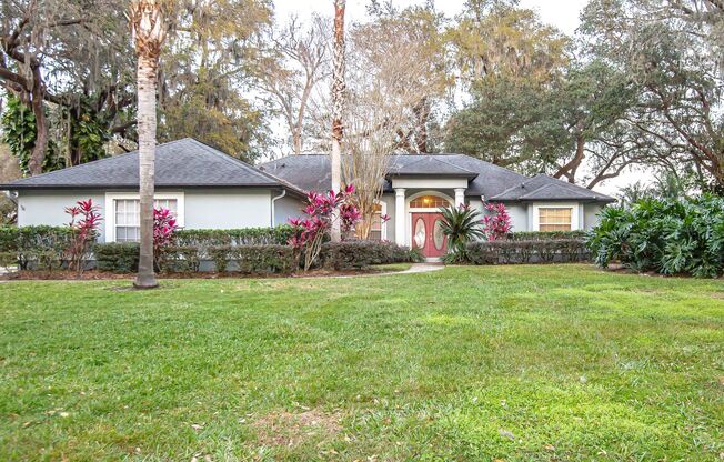 FOR RENT!!! STUNNING AND SPACIOUS 5 BEDROOM SINGLE FAMILY HOME...