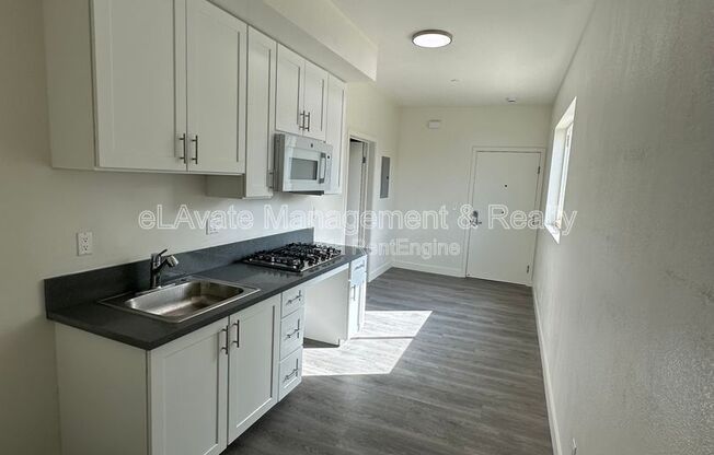 226 W 87 ST