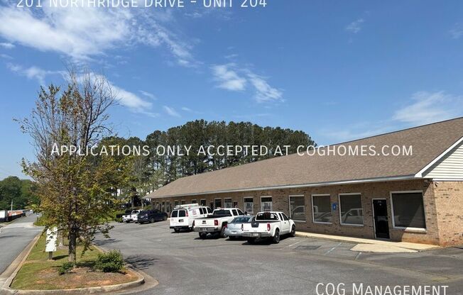 201 NORTHRIDGE DR