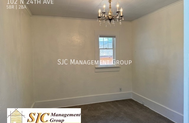 102 N 24 AVE