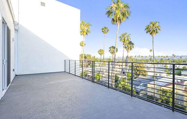 3 beds, 2 baths, 1,400 sqft, $3,700, Unit 502