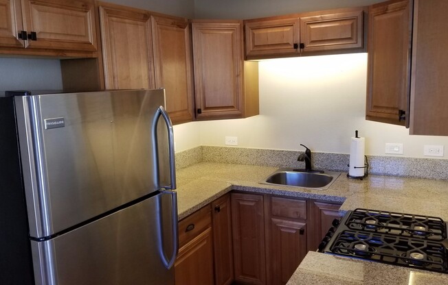 1 bed, 1 bath, 500 sqft, $2,250