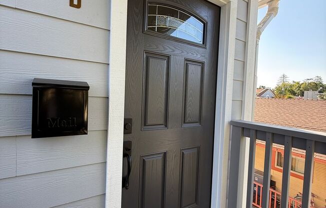 Hartz Property Management presents 644 Green Street, Unit D in Martinez