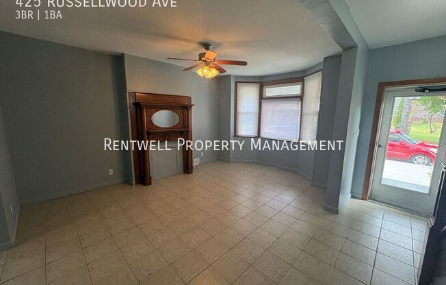 425 RUSSELLWOOD AVE