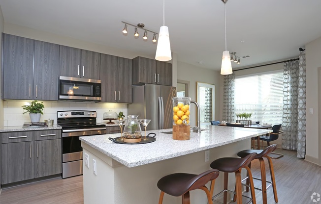 15110 N CASTLEGORY RD