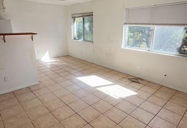 10733 Prospect Ave NE