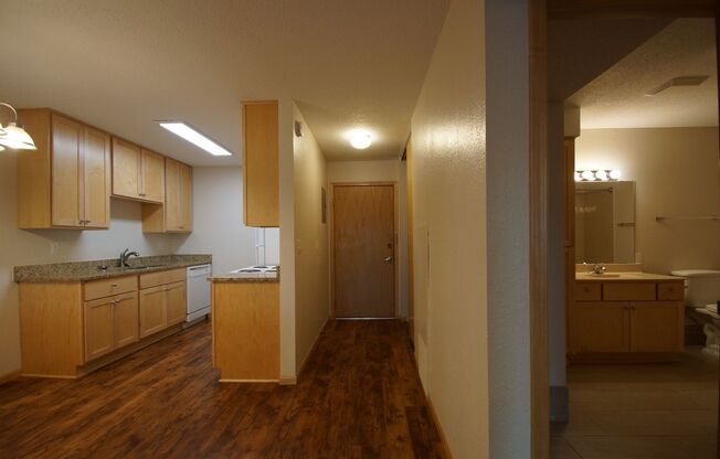 1 bed, 1 bath, 780 sqft, $1,474, Unit 111