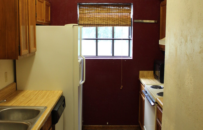 2 beds, 2 baths, $1,200