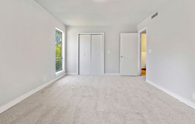 2 beds, 1 bath, 1,050 sqft, $1,095, Unit E-15