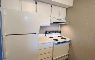 1 bed, 1 bath, $699, Unit #35