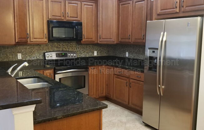 2216 MUSSELWHITE AVE