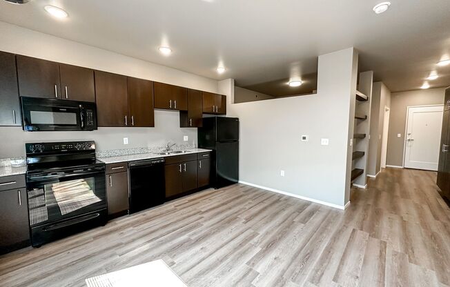 Studio, 1 bath, 567 sqft, $895, Unit Bldg 4 Apt 4127