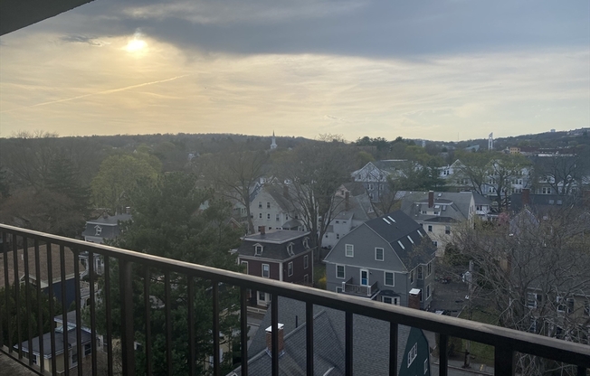 382 MASSACHUSETTS AVE