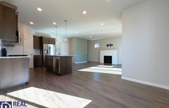 Spacious 3BR/2.5BA Forest Grove Home with Garage & Fenced Yard