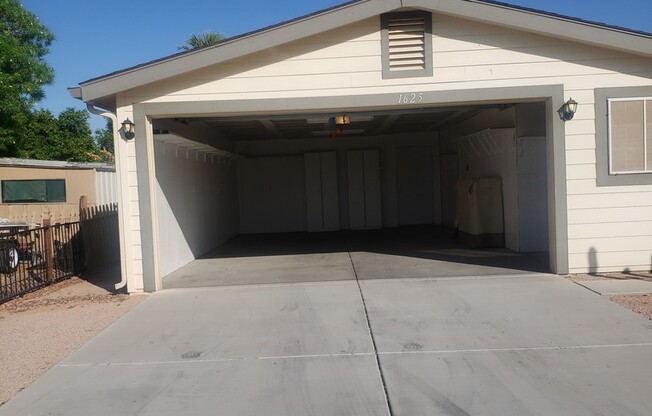 3 bd 2 bath Golf Course Living