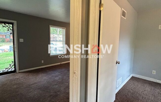 3 beds, 1.5 baths, $1,175