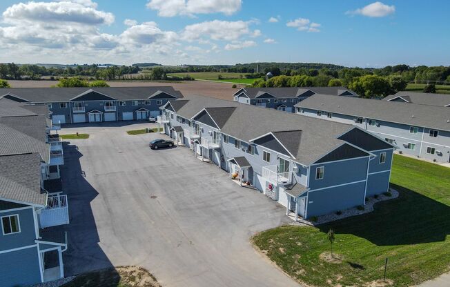 2 beds, 1 bath, 1,039 sqft, $1,395, Unit CH 1136-86