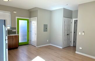 1 bed, 1 bath, 598 sqft, $1,195, Unit Unit B (LWR)