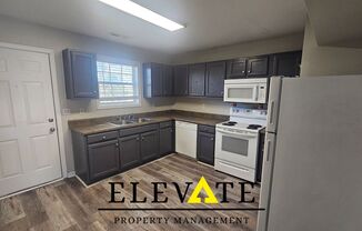 2 beds, 1 bath, 742 sqft, $999, Unit 2-15