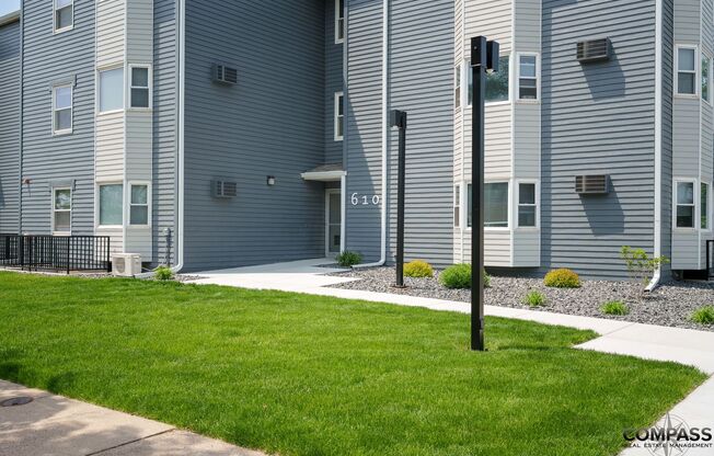 610 Gray St Apartments