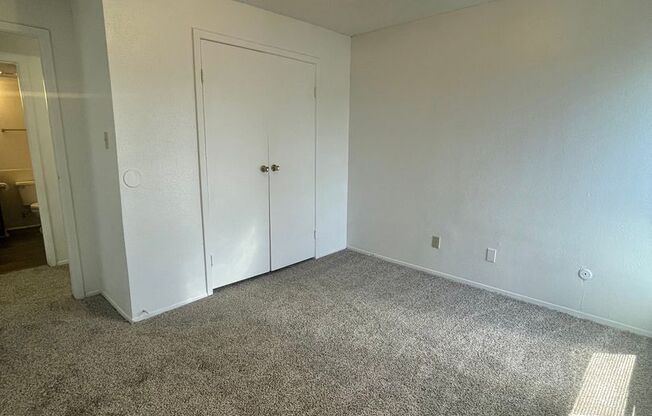 1 bed, 1 bath, 710 sqft, $870, Unit 283