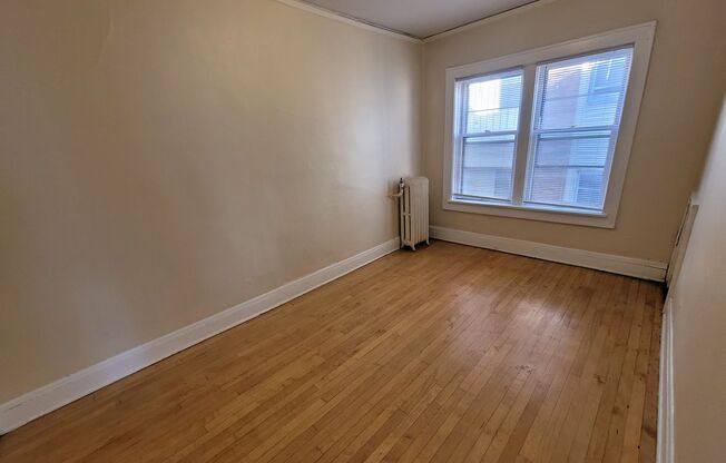 1 bed, 1 bath, $1,025, Unit 31