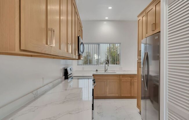 Elm Luxury Investments LLC