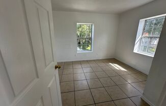 6 beds, 2 baths, $2,100