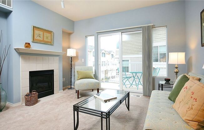 A Cambridge Townhome with 2 Beds and 2.5 Baths