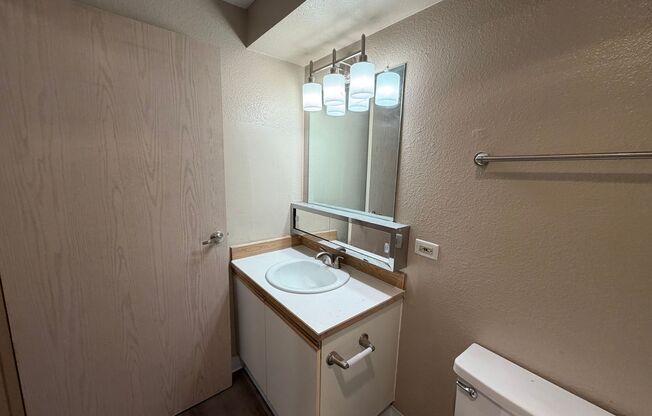 1 bed, 1 bath, 715 sqft, $1,795, Unit 327