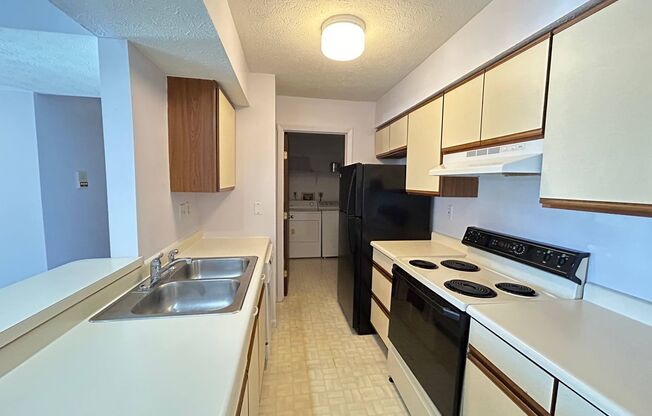 2 beds, 2 baths, $1,350