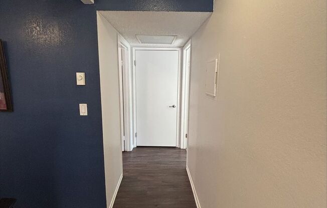 1 bed, 1 bath, 750 sqft, $2,340, Unit 1611