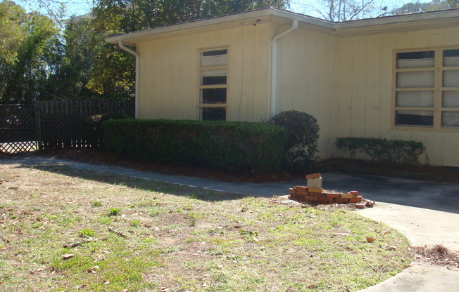 FOUR BEDROOM!!
