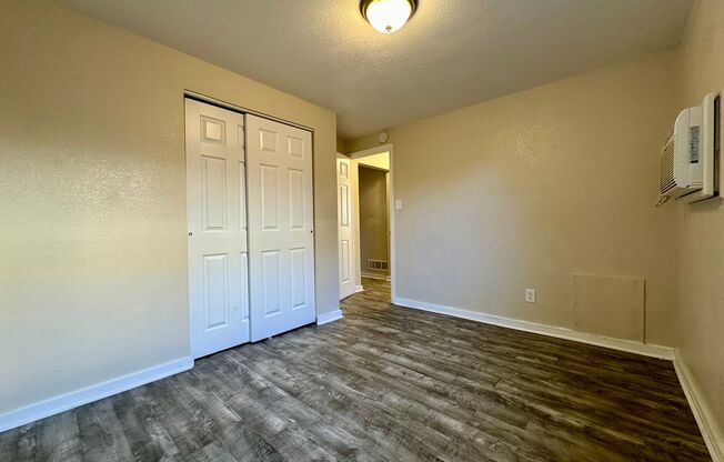 2 beds, 1 bath, 900 sqft, $1,350, Unit 1803-3