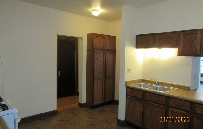 3 beds, 2 baths, $1,995