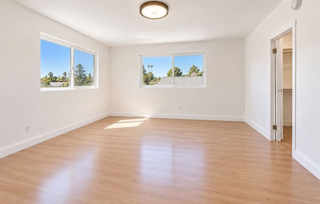 MOVE-IN READY 2 Bed+2 Bath Unit at 604 E Orange Grove Ave