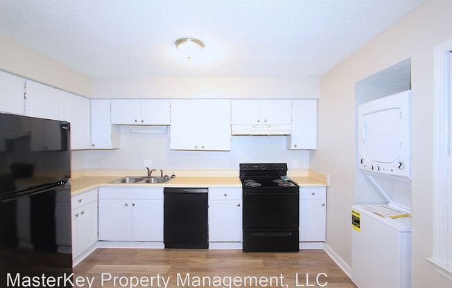 2208 Quartz Ct