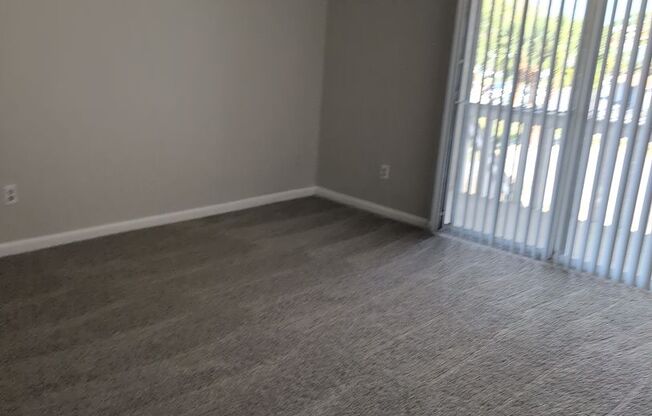 2 beds, 2 baths, 1,200 sqft, $1,350, Unit 32