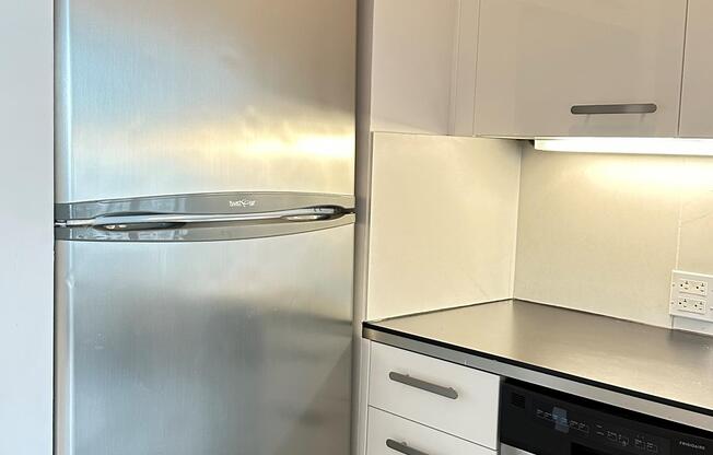 Studio, 1 bath, 444 sqft, $3,800, Unit 23C