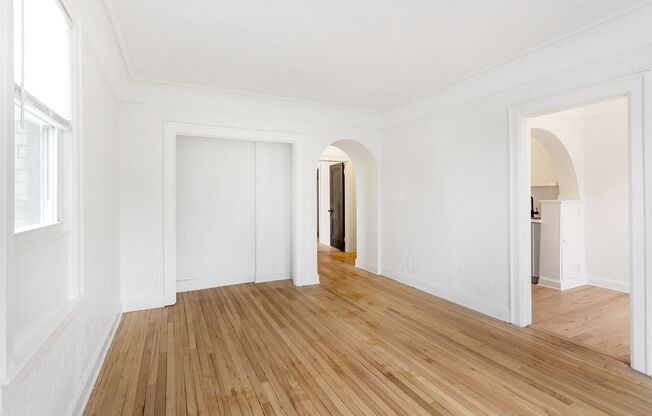 1 bed, 1 bath, 560 sqft, $1,090, Unit 108