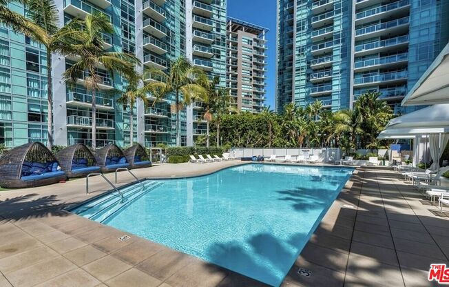 1 bed, 2 baths, 882 sqft, $4,295, Unit 619