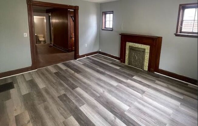 3 bed 1 bath close to everything in Dayton!