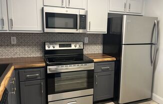 2 beds, 2 baths, 950 sqft, $2,020, Unit 6860-206