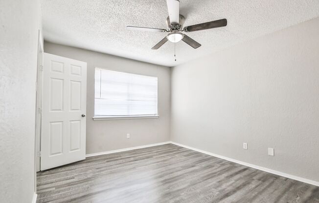 1 bed, 1 bath, 735 sqft, $835