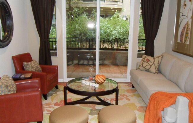 3 beds, 2.5 baths, 1,576 sqft, $3,700, Unit 8700-302