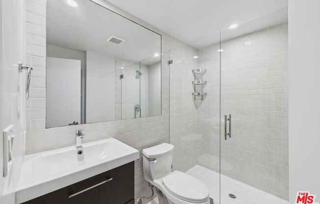 2 beds, 2 baths, 1,124 sqft, $6,100, Unit 205B