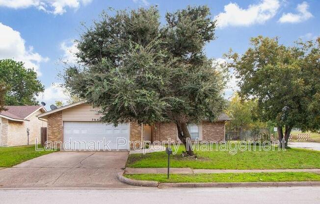 704 THOMAS CHAPEL DR